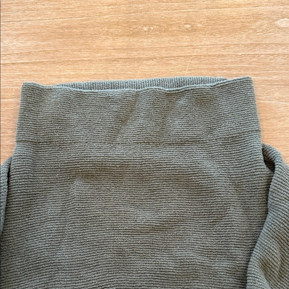 Free People Slouchy Ottoman Tunic Olive Green Turtleneck Sweater - Picture 5 of 8